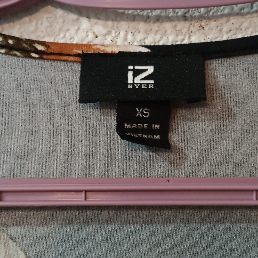 Iz Byer Floral Wrap Blouse - Black and Pink,  Ladies X-Small,  Black Floral Top - Picture 4 of 5